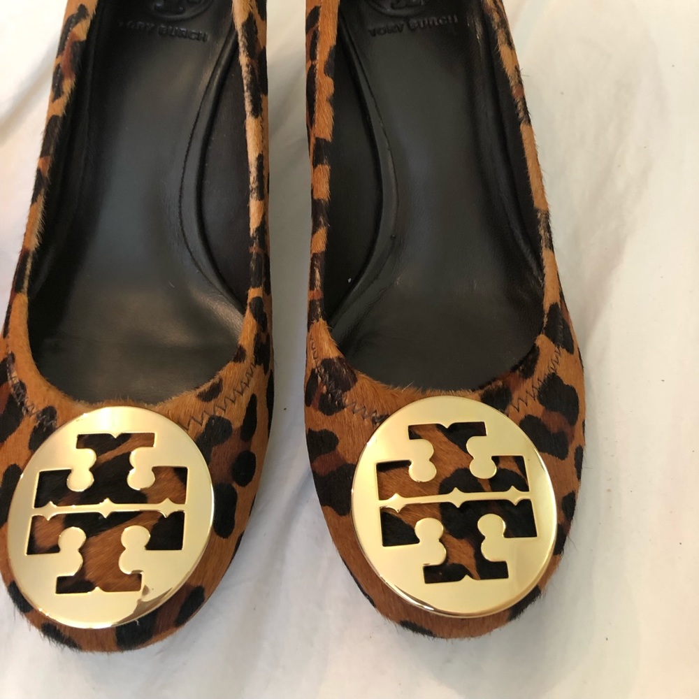 ***New in Box*** Tory Burch Leopard/Cheetah print Sally Wedge